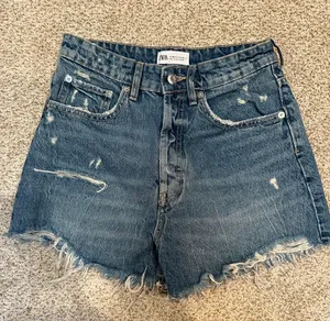 Zara Jean Shorts thumbnail 1