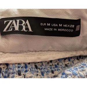 Zara‎ Blue White Tweed Pinafore Dress Ruffle Hem Mini Jumper Womens Medium M thumbnail 4