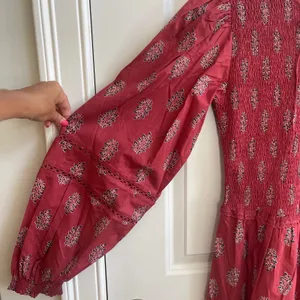 Sonmer Camila Dress Womens Small Burgundy Boho Smocked Eyelet Lace Maxi Floral thumbnail 8