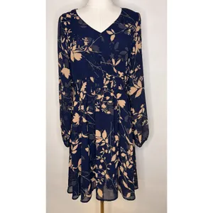 Simplee‎ NWT Navy Blush Floral Chiffon Dress Size Large Long Sleeve Boho thumbnail 2