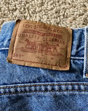 Levi's Ribcage Straight Ankle Jeans thumbnail 4