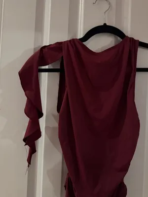 Lioness Rendezvous Burgundy Ruched Sleeveless Top thumbnail 3