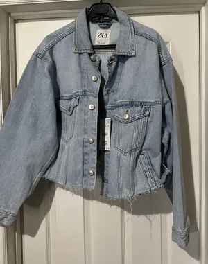 NWT  Women's Light Blue Denim Jacket thumbnail 1