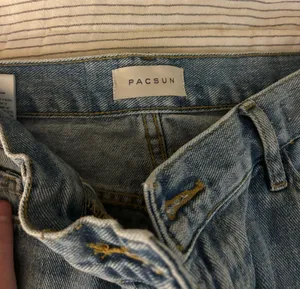 PacSun asymmetrical jeans thumbnail 3