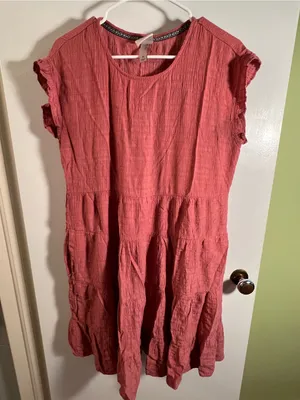 Knox Rose Women’s Sz Medium Mini Dress Pink Gauzy Flutter Sleeve Crewneck Tiered thumbnail 2