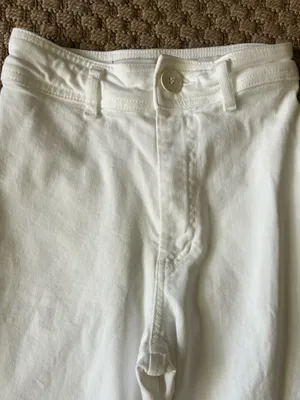 Zara White Wide-Leg Jeans with Frayed Hem Stretch thumbnail 2