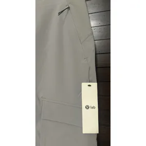 Lululemon LAB Reykur Cargo Pants Gray Womens Sz 12 Hiking Utility Tech NEW Rare thumbnail 4