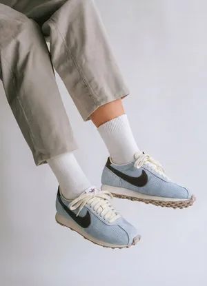 Nike Daybreak Vintage Light Blue/Brown Sneakers Size 6 thumbnail 1