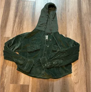 American Eagle Hooded Cropped Corduroy Button-Up Shirt Jacket Hunter Green thumbnail 2