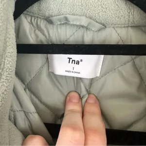 Aritzia TNA Cozy Fleece Boyfriend Shirt Shacket Jacket Sage Green 1 (XS) thumbnail 5