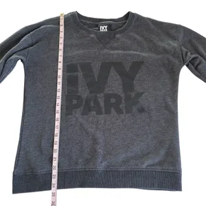 IVY PARK Charcoal Gray Crewneck Sweatshirt Women’s Medium Athleisure Loungewear thumbnail 4