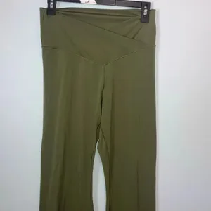 Offline aerie real me flare high rise Cross over waist XL Active #786 thumbnail 4