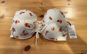 Bikini Top thumbnail 1