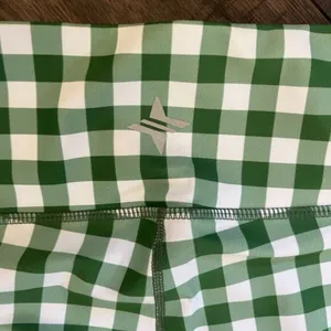 Tuckernuck Trellis Gingham Biker Shorts M NWT Green White 6” High Waist Pockets thumbnail 6