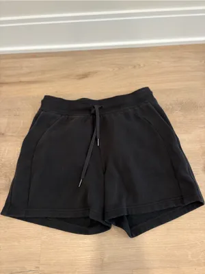 Lululemon Scuba High Rise Shorts Size 8 thumbnail 2