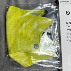 Lululemon Ear Loop Face Mask *Mesh Overlay NWT (Unused/Unopened) *BRAND NEW thumbnail 1