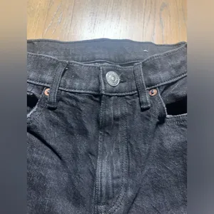 American eagle 2 90’s boyfriend jeans thumbnail 4