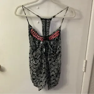 American Rag Black/White Floral Tribal Handkerchief Hem Tank M Southwestern Boho thumbnail 3