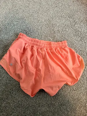 Lululemon shorts thumbnail 2