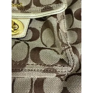 Coach Signature Canvas Crossbody Bag Brown Khaki Front Turnlock Pocket Gold Trim thumbnail 11