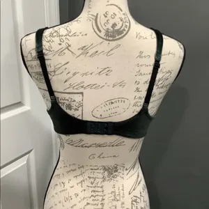 Nwot Vintage Green Velvet Bra‎ By Victorias Secret thumbnail 4