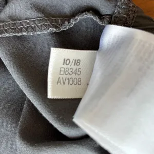 Adidas Running Shorts XS Gray Athletic Gym Y2K Activewear Workout Athleisure thumbnail 10