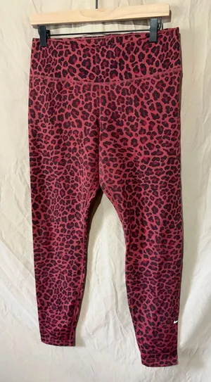 Nike leggings thumbnail 1