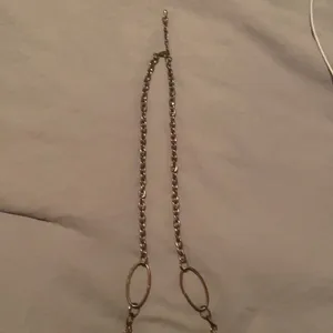 Silver tone necklace thumbnail 3