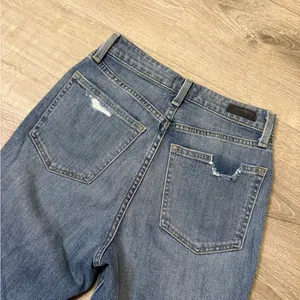 •Abercrombie & Fitch• 20e Natural Rise Ankle Straight Jeans thumbnail 4