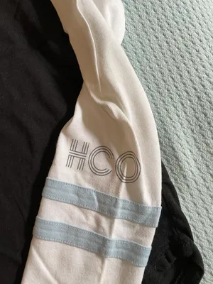 Hollister Long Sleeve T-shirt thumbnail 2