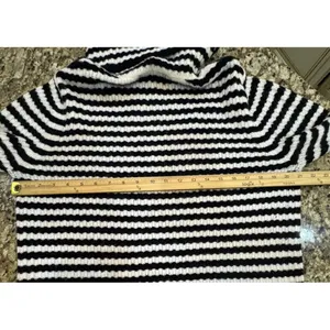 Banana Republic Black & White Filpucci Wool Alapaca Sweater Size Large Striped thumbnail 6