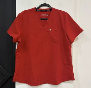 Fabletics Red Vital 1 Pocket Scrub Top Size Large thumbnail 1