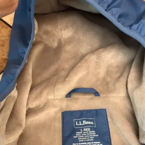L.L. Bean Women's Hooded‎ Fleece Lined Vest Blue Large thumbnail 8