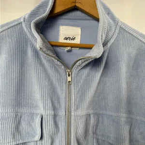 Aerie‎ Groove On Cropped Corduroy Utility Jacket in Powder Blue Size XL thumbnail 3