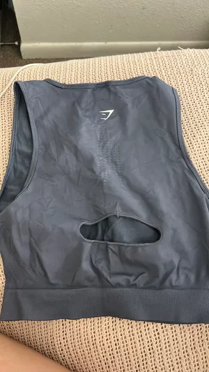 Gymshark Crop Top  thumbnail 3
