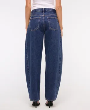 Abercrombie Black Mid-Rise Barrel Jean thumbnail 5