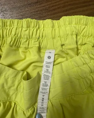 Lululemon Hotty Hot Shorts thumbnail 4