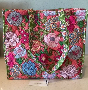 Vera Bradley Vibrant Gardenias Quilted Essential Tote thumbnail 1