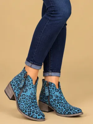 Very G Divine Leopard Print Ankle Booties Turquoise Women’s Size 10 NIB thumbnail 1