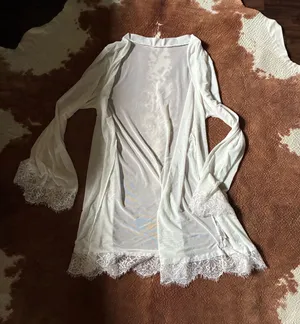 Boutique Bridal white lingerie set size medium Comes with the robe and chemise thumbnail 1