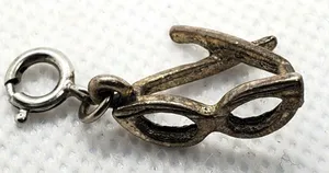 Silver Tone Glasses Charm thumbnail 1