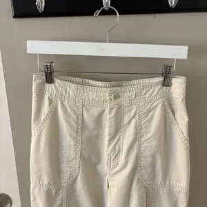 Abercrombie & Fitch High-Rise Cargo Pants thumbnail 3