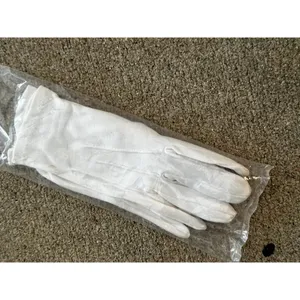 Vintage White Gloves Size Medium New in Original Packaging thumbnail 2