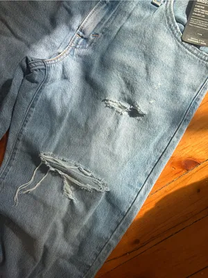 NWT Levi’s baggy dad jeans 26x30 ripped thumbnail 4