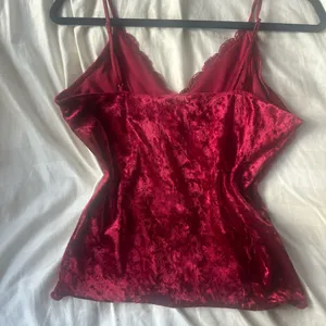 No boundaries red lace Y2K tank top thumbnail 2
