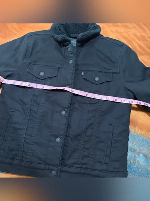 Levi's Black Sherpa-Lined Denim Jacket medium thumbnail 7