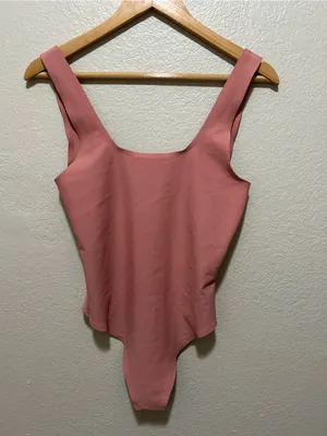Parade Seamless “Nearly Naked” Thong Square Neck Bodysuit Dusty Rose Size Medium thumbnail 4