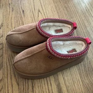 UGG Tazz Platform Slippers Chestnut thumbnail 7