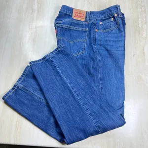Levis Low Pro Straight Jeans Womens 28 Medium Wash Blue Denim A36 thumbnail 3