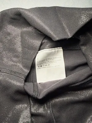 Lululemon Align high Rise Pant 28"- Shine (Radiate Foil Print Black) thumbnail 6